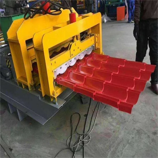Rollformmaschine für Dachwände aus glasiertem Stahlblech zu verkaufen